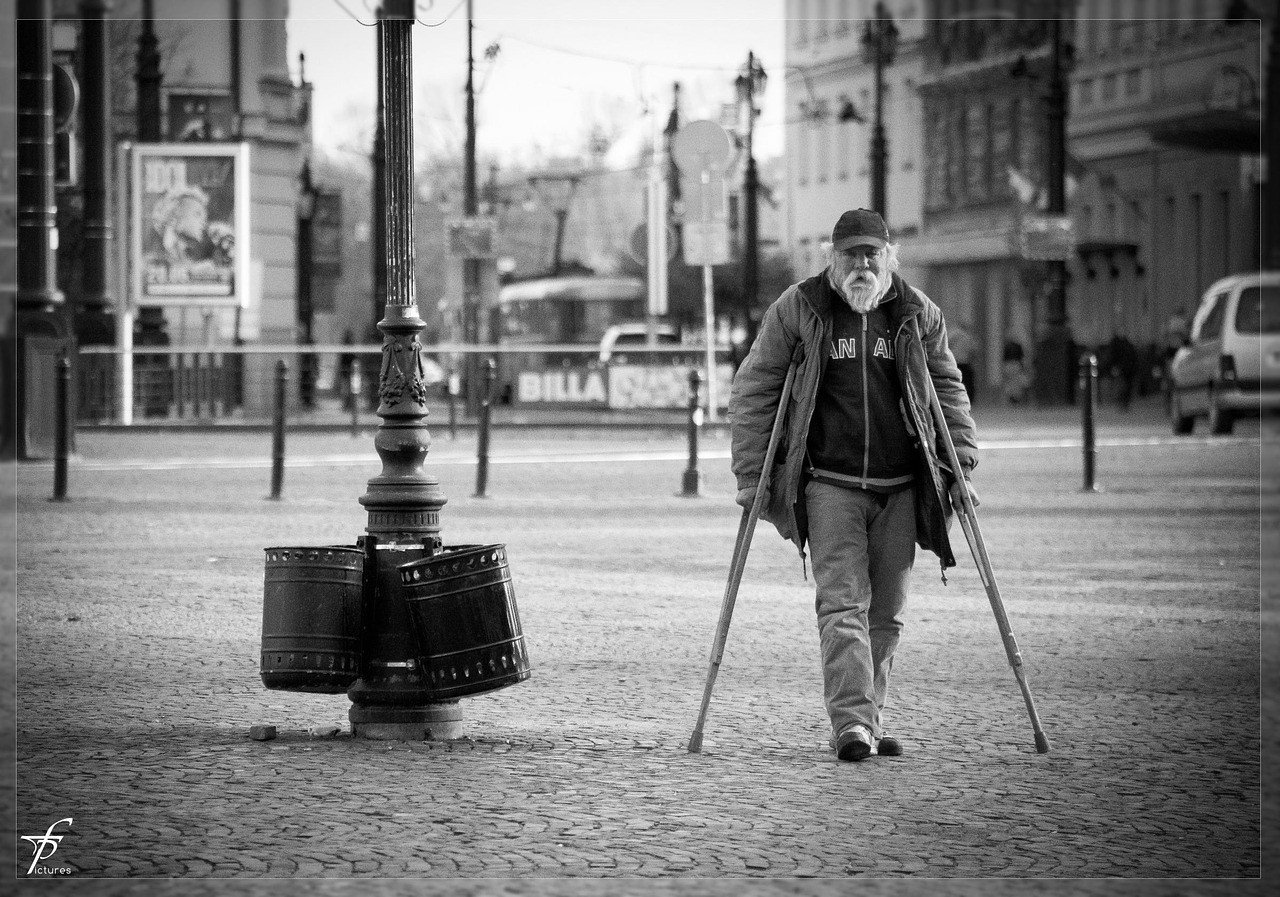 man, old, old man, person, crutches, poor, ill, disabled, black and white, street life, people, gray life, gray street, gray old, crutches, crutches, crutches, crutches, crutches, poor, disabled, disabled